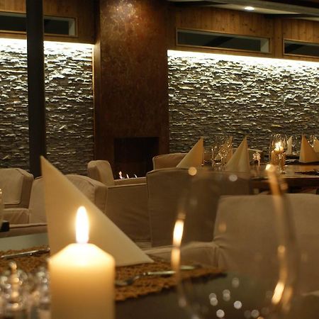 Posta Veglia Hotell Laax Exteriör bild