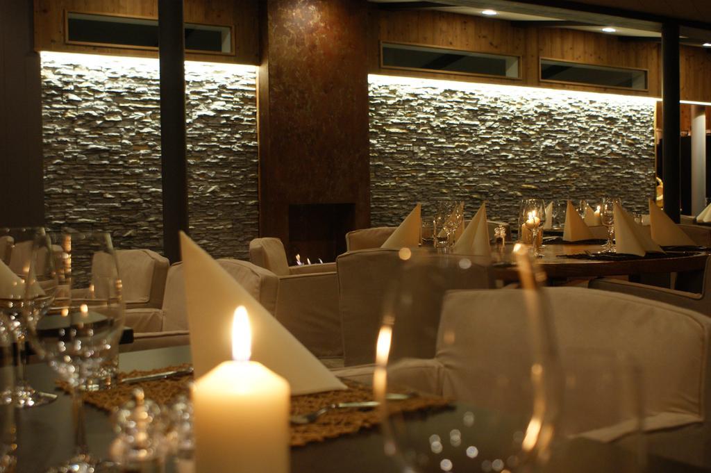 Posta Veglia Hotell Laax Exteriör bild